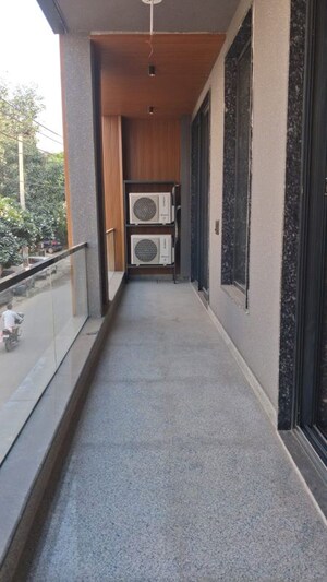 Building Lobby in  Builder Floor at Sector 57 – for Rent