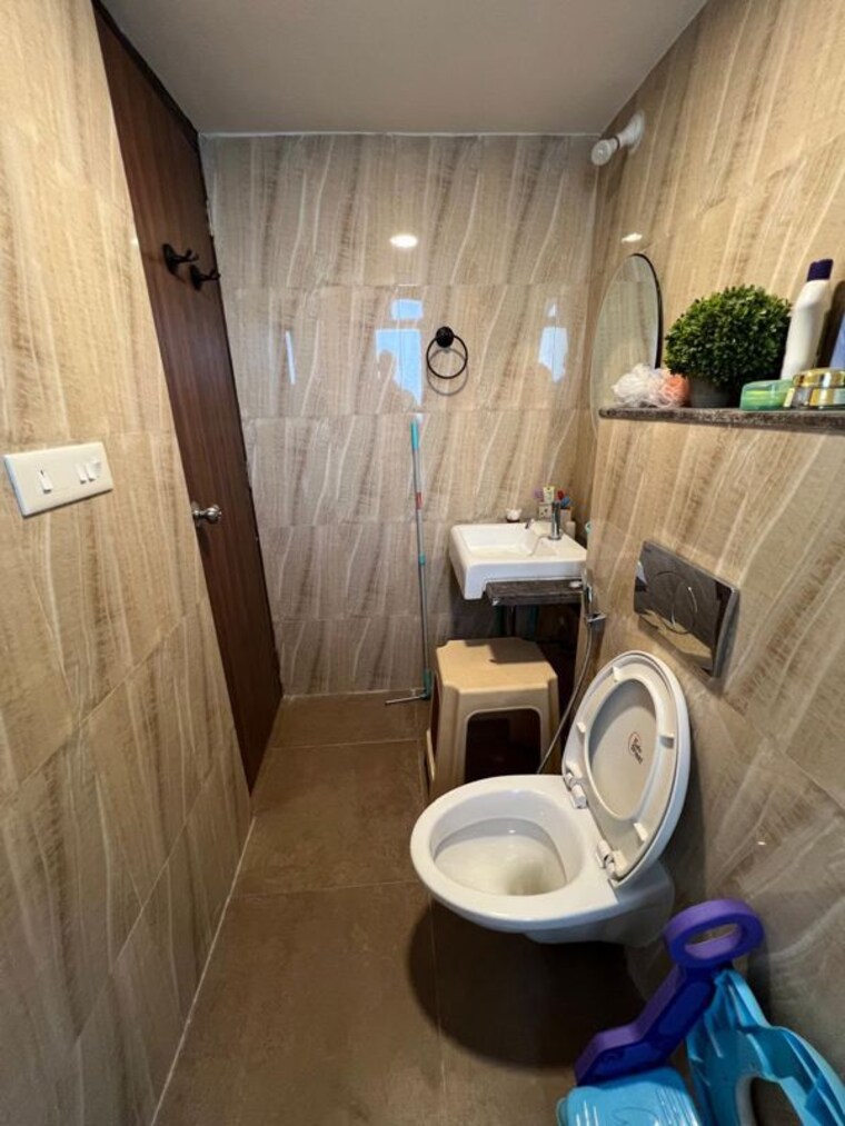 Bathroom, lodha-amara 2 Bedroom 659 Sq.Ft. Apartment In Kolshet Road Thane 10771497