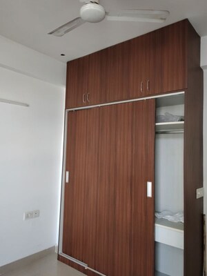 Room in 2 BHK Apartment at Shree Vardhman Mantra, Sector 67 – for Rent