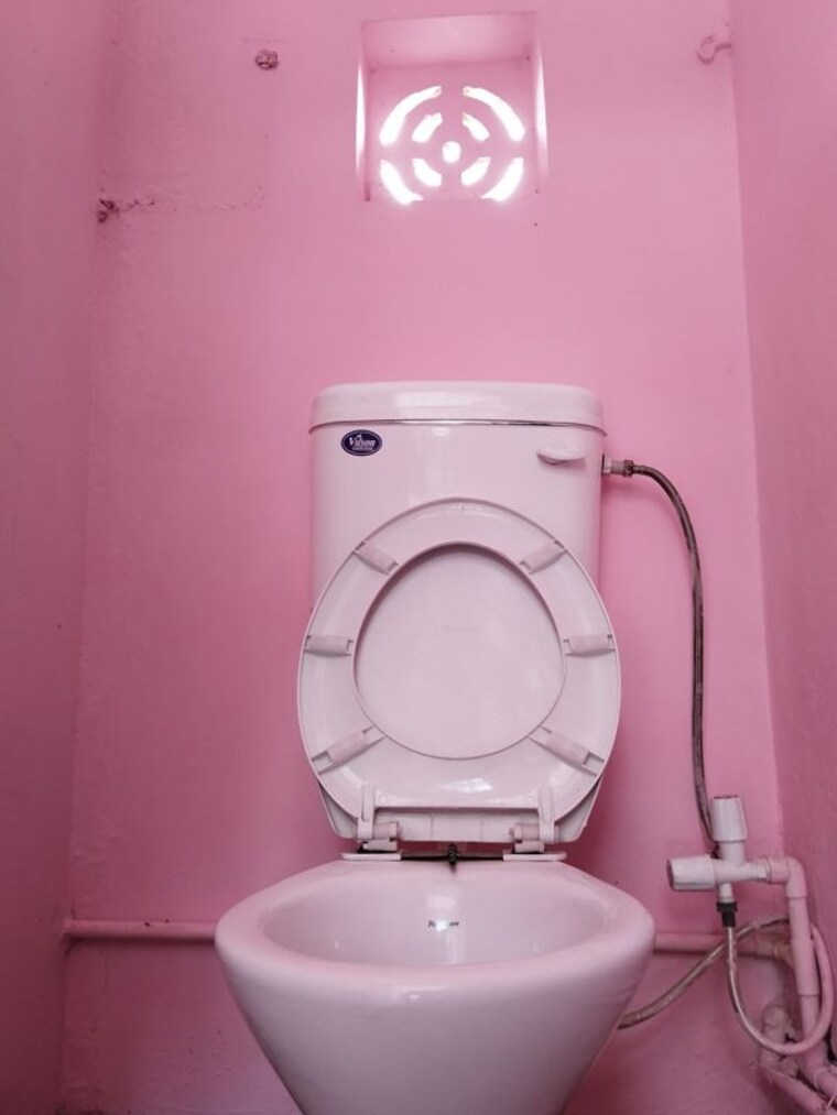 Bathroom, lal-quarters 1 RK 125 Sq.Ft. Independent House In Lohia Nagar Ghaziabad 10754053