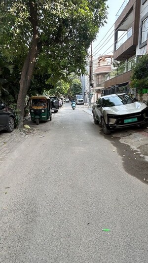Parking in 5 BHK Independent House at Sector 41 – for Sale