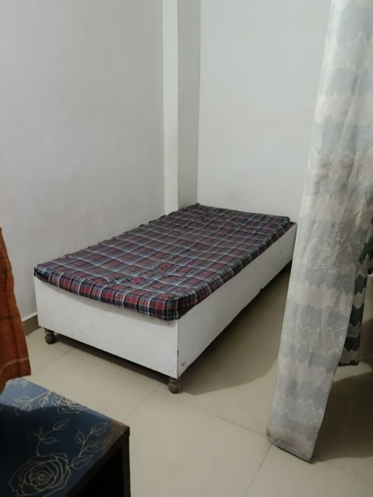 Bedroom, saket 1 RK 250 Sq.Ft. Builder Floor In Saket Delhi 10771595