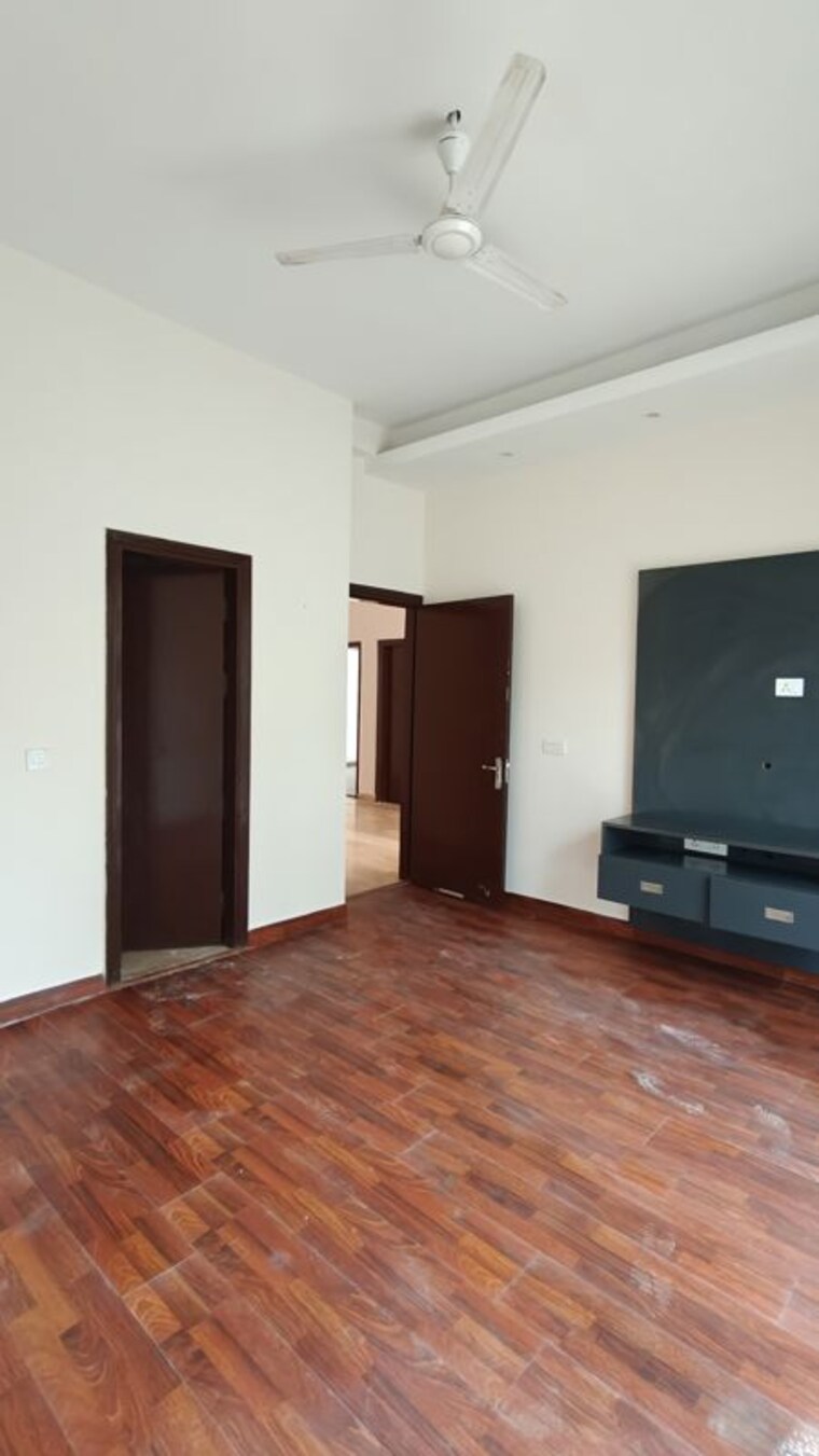 Room, aradhya-homes 3 Bedroom 2250 Sq.Ft. Apartment In Sector 67a Gurgaon 10771593