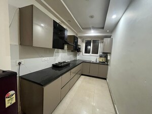 Kitchen in 3 BHK Builder Floor at Sector 43 – for Rent