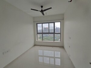 2 BHK Apartment For Rent in Kalpataru Paramount A, Thane West