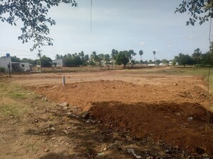 Plot Area in  Land at Muthalipalayampiruvu – for Rent
