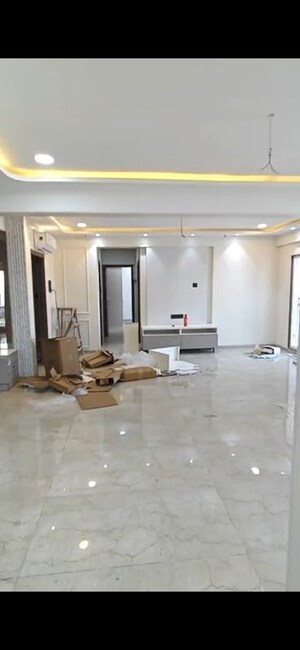 Living Room in 4 BHK Apartment at Shapoorji Pallonji BKC 28, Bandra East – for Rent