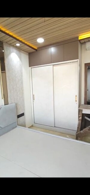 Bathroom in 4 BHK Apartment at Shapoorji Pallonji BKC 28, Bandra East – for Rent