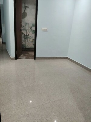 Room in 2 BHK Builder Floor at Neb Sarai – for Rent