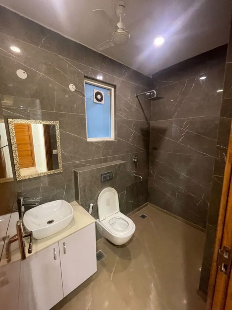 Team Area, sector 45 3 Bedroom 2000 Sq.Ft. Builder Floor In Sector 45 Gurgaon 10771650