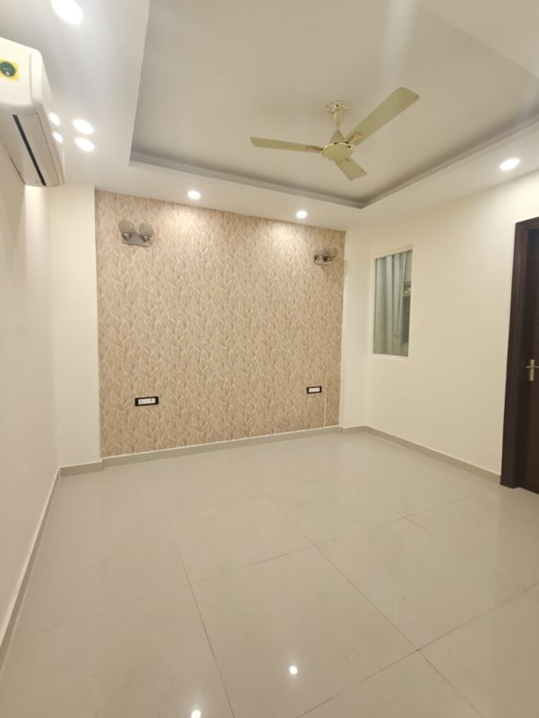 Room, aradhya-homes 4 Bedroom 2200 Sq.Ft. Apartment In Sector 67a Gurgaon 10771642