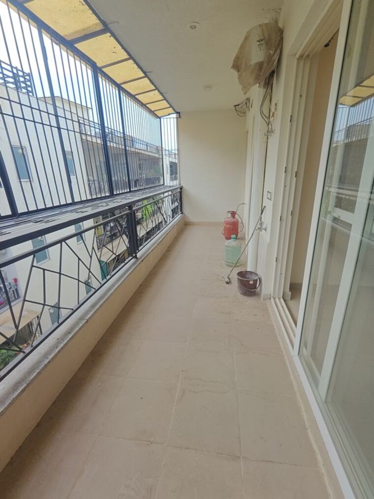 Balcony, aradhya-homes 4 Bedroom 2200 Sq.Ft. Apartment In Sector 67a Gurgaon 10771642