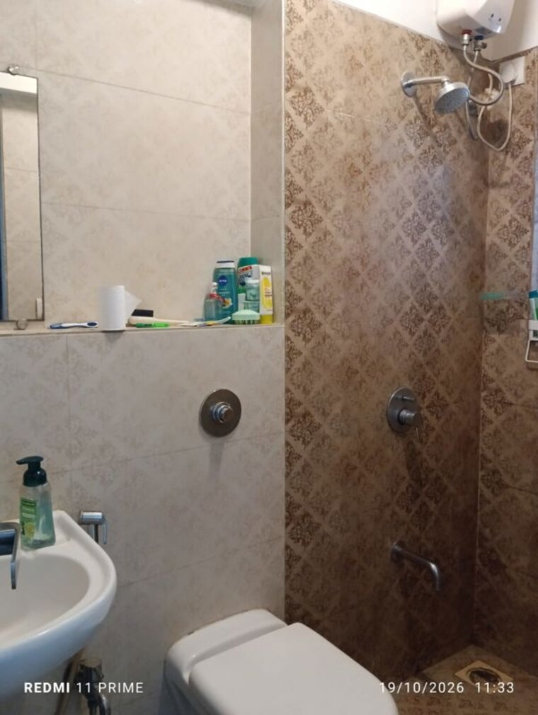 Bathroom, sindhi-society 1 Bedroom 572 Sq.Ft. Apartment In Chembur Mumbai 10771636