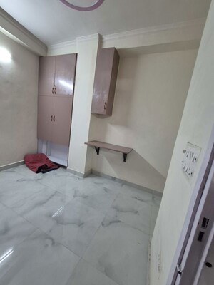Room in 1.5 BHK Builder Floor at Mayur Vihar – for Sale