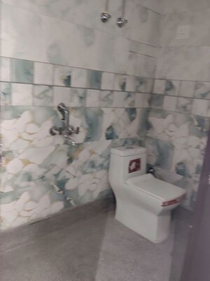 Bathroom in 1 BHK Builder Floor at Neb Sarai – for Rent