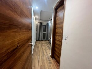 Building Lobby in 3 BHK Builder Floor at Sector 52 – for Rent