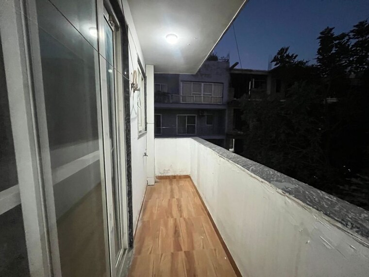 Balcony, sector 52 3 Bedroom 2200 Sq.Ft. Builder Floor In Sector 52 Gurgaon 10771679