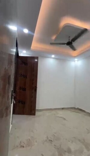 Furnished Amenities in 1 BHK Builder Floor at Vaishali Media Apartment, Vaishali Sector 5 – for Sale