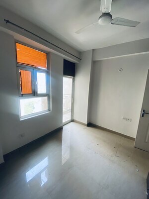 Room in 2 BHK Apartment at Shree Vardhman Mantra, Sector 67 – for Rent