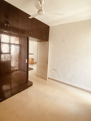 Room in 2 BHK Apartment at Shree Vardhman Mantra, Sector 67 – for Rent