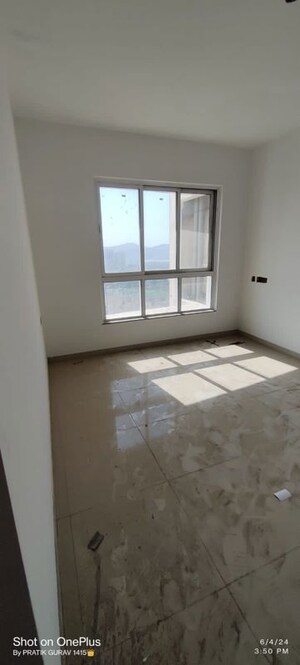 Room in 1.5 BHK Apartment at Puranik City, Kasarvadavali – for Rent