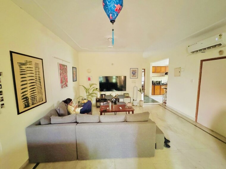 Living Room, ss-the-palladians 3 Bedroom 1500 Sq.Ft. Apartment In Sector 47 Gurgaon 10771726