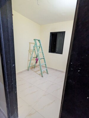 Room in 2 BHK Apartment at Dombivli East – for Rent