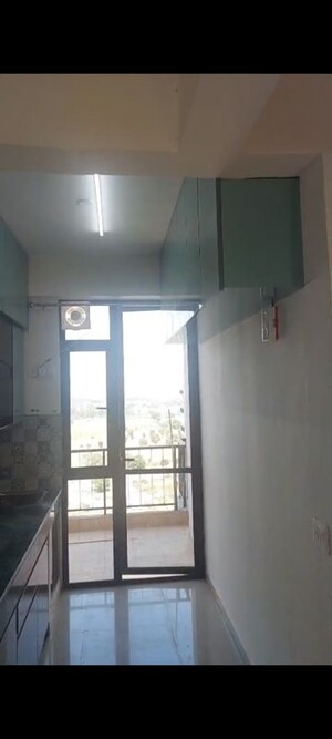 Room in 3 BHK Apartment at Conscient Habitat, Sector 99a – for Rent