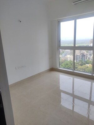 Room in 3 BHK Apartment at Runwal Forest Orchid, Kanjurmarg West – for Rent