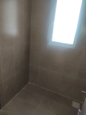 Room in 3 BHK Apartment at Runwal Forest Orchid, Kanjurmarg West – for Rent