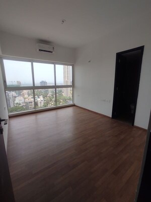 Room in 3 BHK Apartment at Runwal Forest Orchid, Kanjurmarg West – for Rent