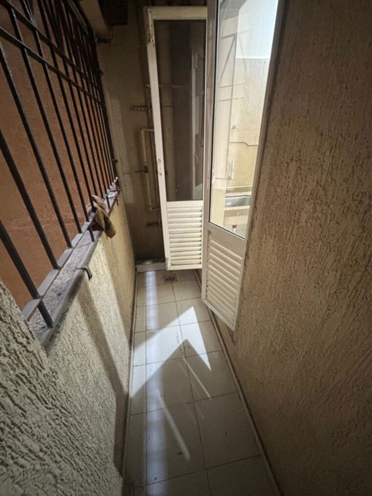 Balcony, dosti-west-county-phase-4-dosti-pine 2 Bedroom 747 Sq.Ft. Apartment In Balkum Pada Thane 10771769