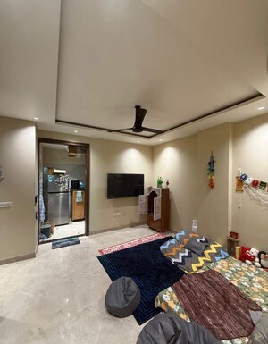 Bedroom in 2 BHK Builder Floor at Sector 14 – for Rent