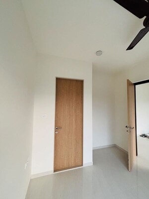 Room in 1 BHK Apartment at Lodha Crown Kolshet, Kolshet Road – for Rent