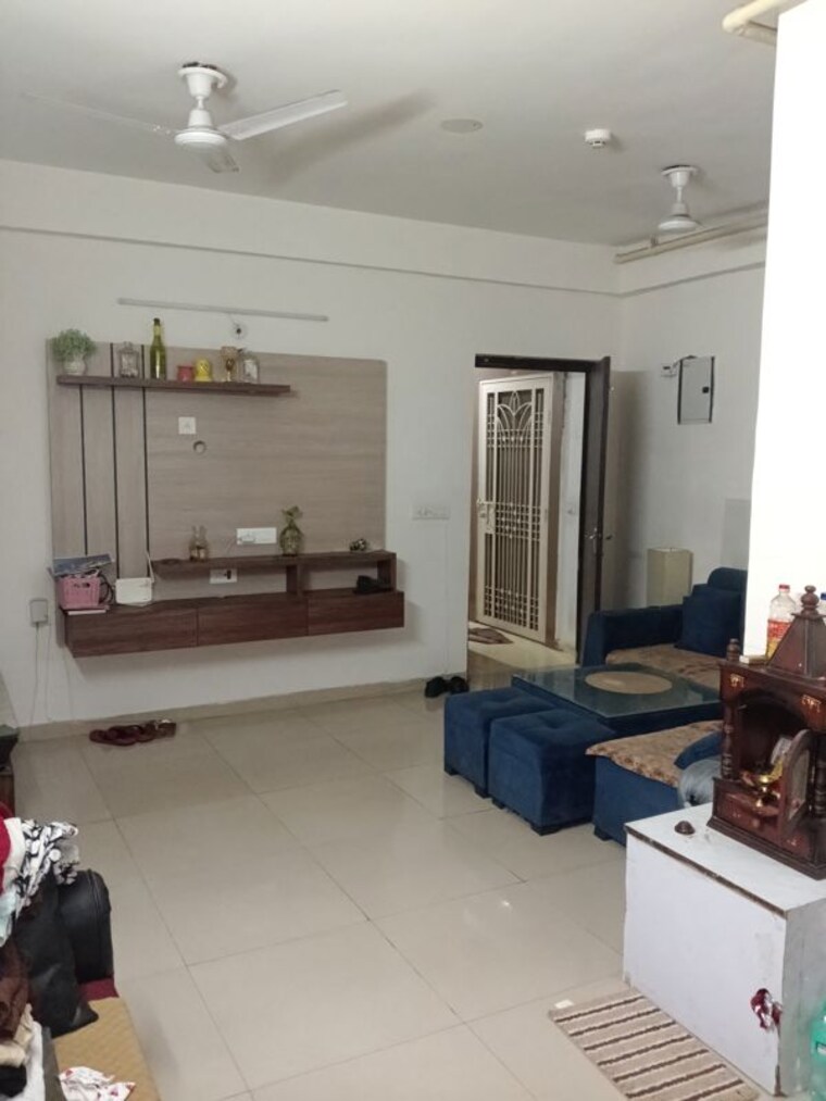 Room, mahagun-my-woods 3 Bedroom 1240 Sq.Ft. Apartment In Sector 16c Greater Noida Greater Noida 10771685