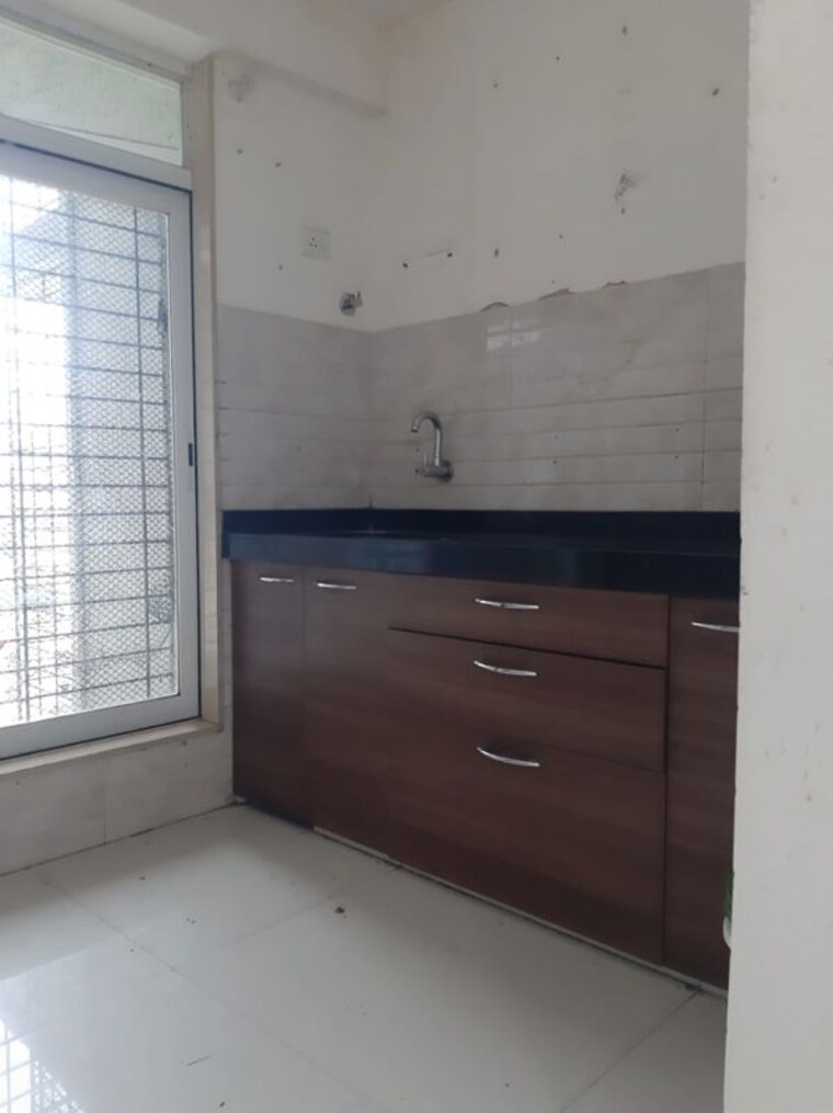 Bathroom, dlh-orchid 3 Bedroom 1600 Sq.Ft. Apartment In Andheri West Mumbai 10771791