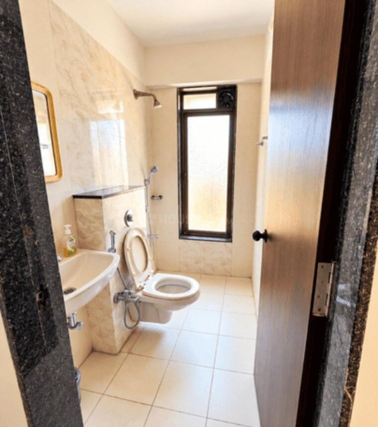 Bathroom, kiran-apartment-bandra 2 Bedroom 900 Sq.Ft. Apartment In Bandra West Mumbai 10771787