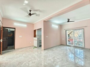 Room in 2 BHK Builder Floor at Saket – for Sale