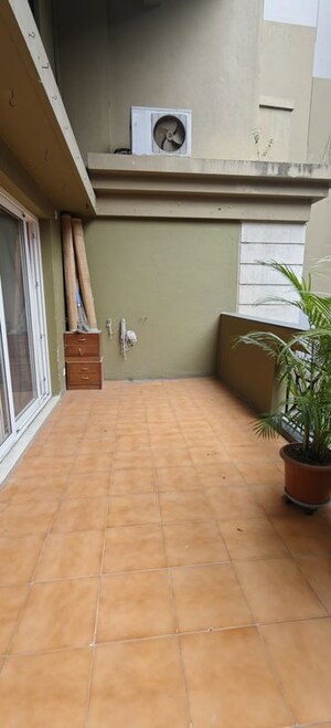 Balcony in 4 BHK Apartment at Mantri Lawns, Aundh – for Sale
