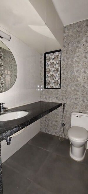 Bathroom in 4 BHK Apartment at Mantri Lawns, Aundh – for Sale