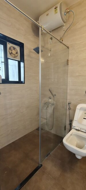 Bathroom in 4 BHK Apartment at Mantri Lawns, Aundh – for Sale
