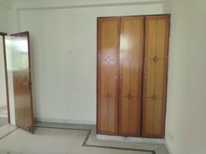 Room in 3 BHK Apartment at SS The Palladians, Sector 47 – for Rent