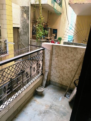 Balcony in 1 BHK Independent House at Rohini Sector 5 – for Rent