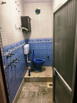 Bathroom in 1 BHK Independent House at Rohini Sector 5 – for Rent