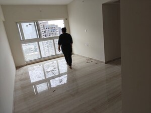 1 BHK Apartment For Rent in Transcon Triumph Tower, Andheri West