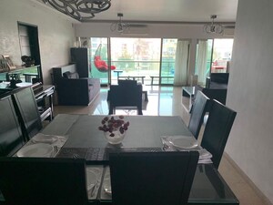 Team Area in 4 BHK Apartment at RNA Auroville, Santacruz West – for Sale