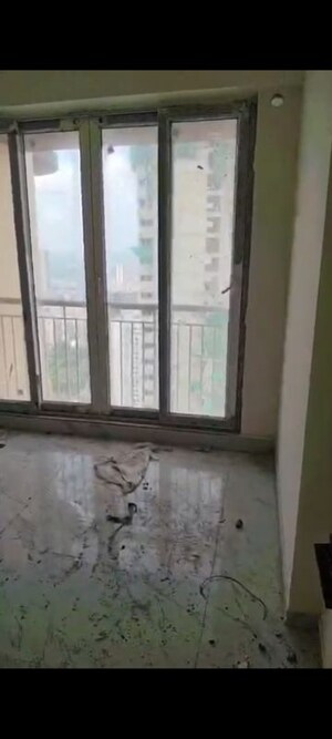 2 BHK Apartment For Rent in Ruparel Sky Green, Kandivali West