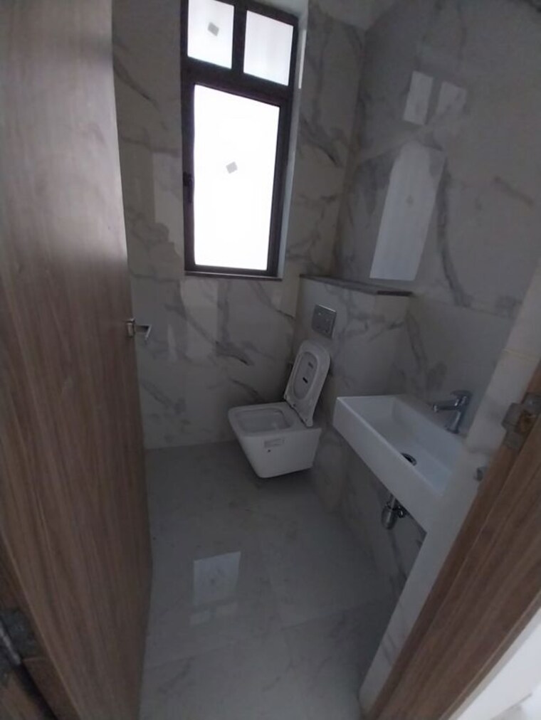 Bathroom, savvy-merushikhar Commercial Office Space 600 Sq.Ft. In Andheri East Mumbai 10771233