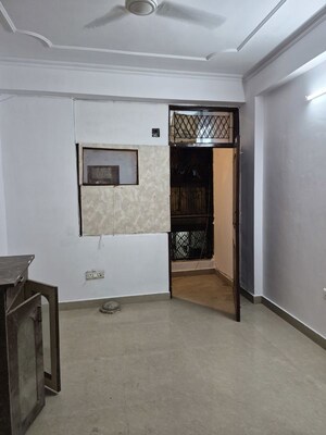 Furnished Amenities in 2 BHK Builder Floor at Mehrauli – for Rent