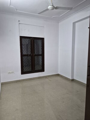 Furnished Amenities in 2 BHK Builder Floor at Mehrauli – for Rent